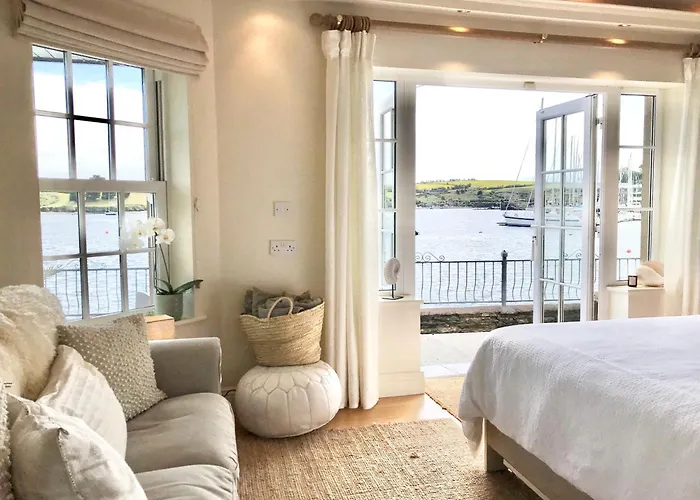 게스트하우스 Waterfront Chic *